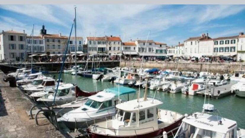 Maison Front De Mer La Flotte Exterior foto